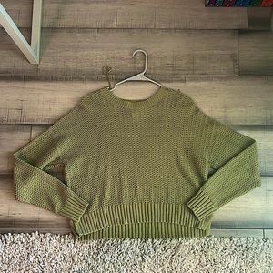 Aeropostale Olive Green Sweater. Perfect color for Christmas time. Size Medium.